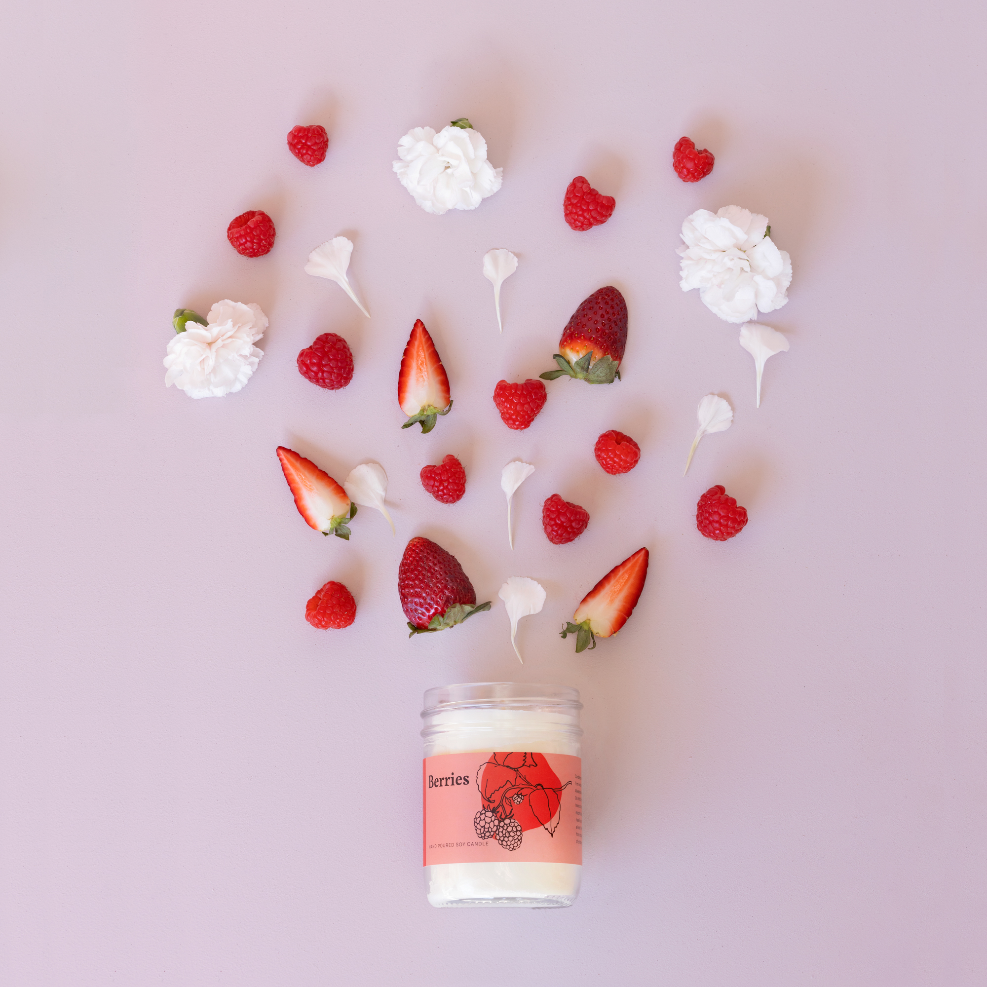 Homebody: Berries Scented Candle - Ivy & Wood