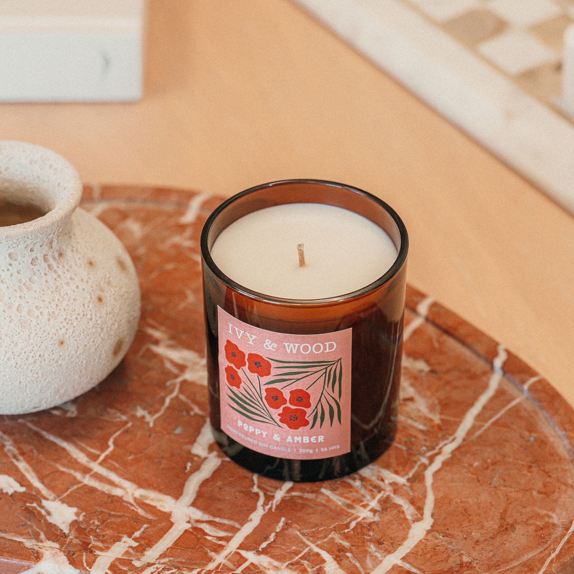 Poppy & Amber Scented Candle - Ivy & Wood