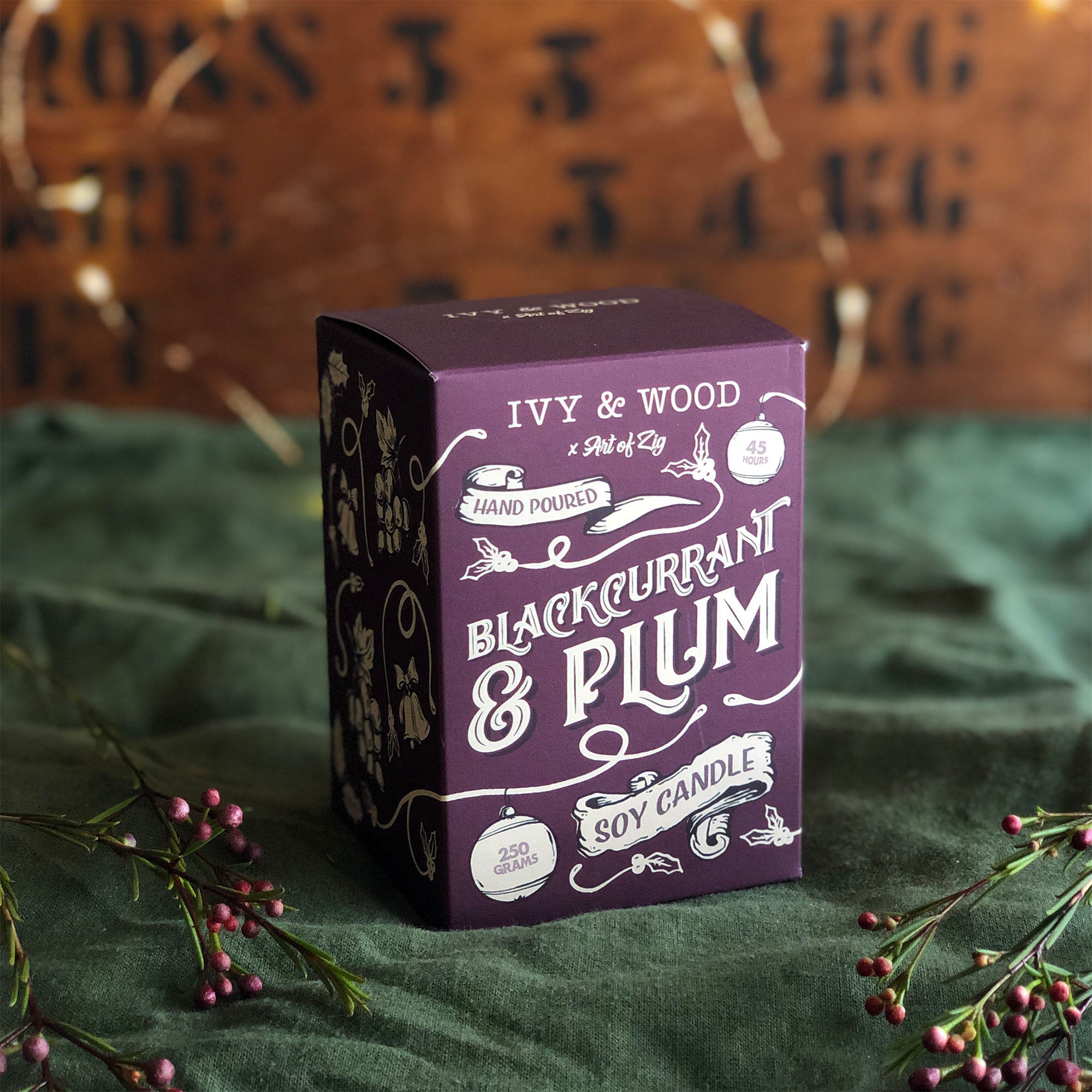 Blackcurrant & Plum Limited Edition Christmas Candle - Ivy & Wood