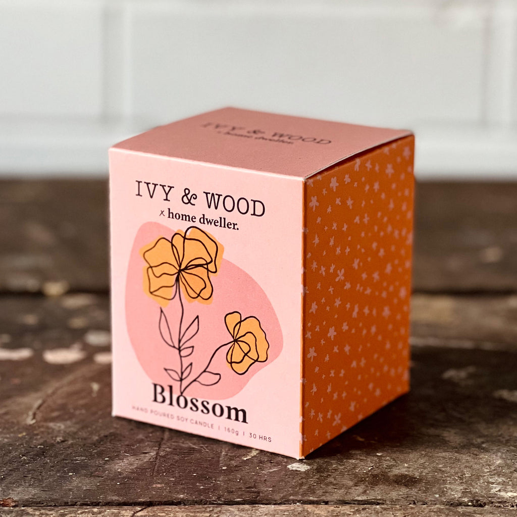 Homebody: Blossom Scented Candle - Ivy & Wood