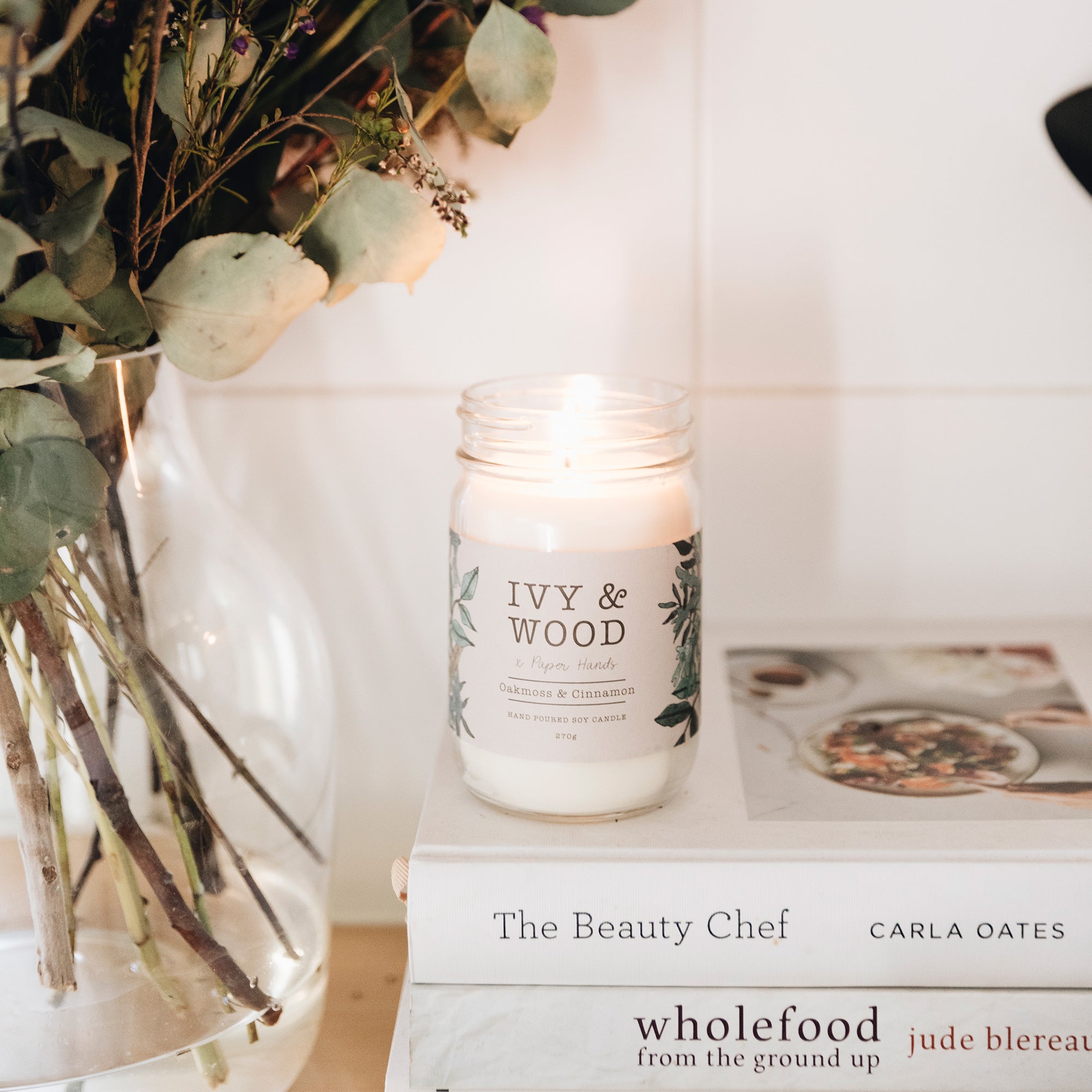 Botanical: Oakmoss & Cinnamon Scented Candle - Ivy & Wood